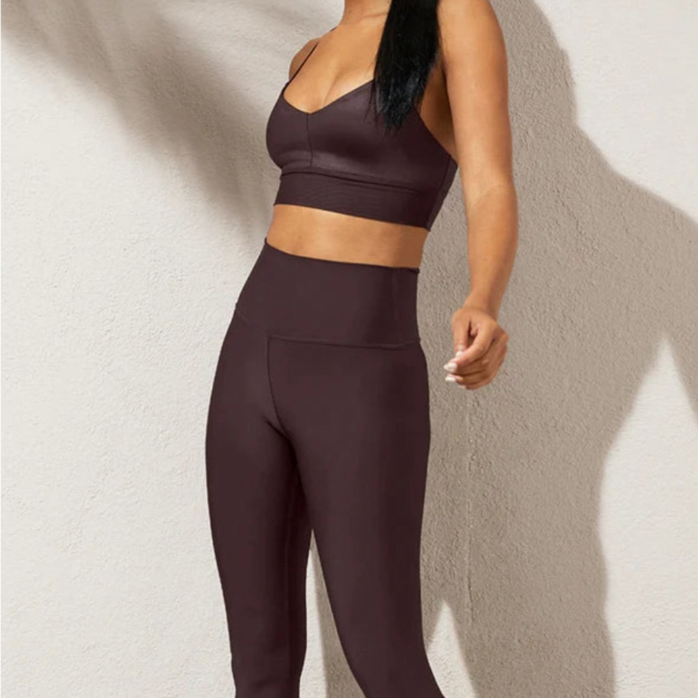 ALO YOGA RAISIN Set - Airlift SMALL, Lavish Bra MEDIUM. Can sell as singles.